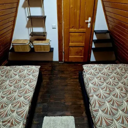 Bunloc House בית נופש בראשוב