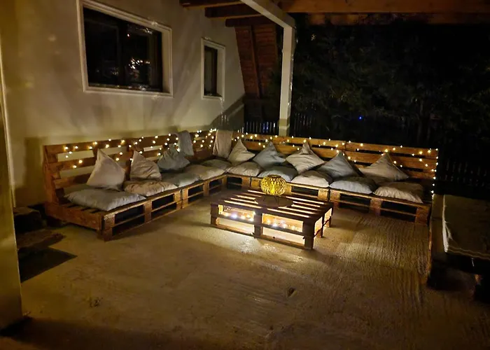 Будинок відпочинку Bunloc House *